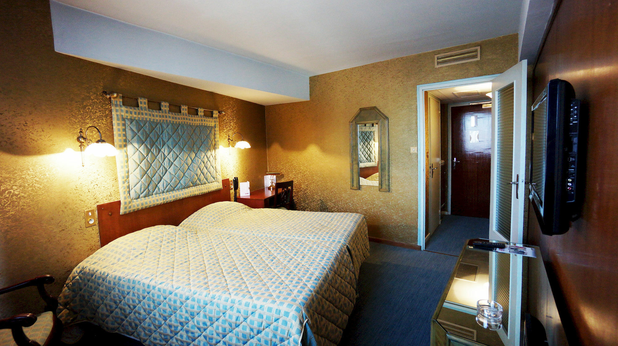 Hotel Terminus Du Forez Saint-etienne Centre Gare Chateaucreux 3*